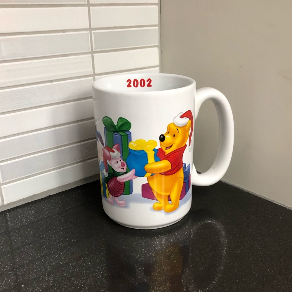 2002 Disney Winnie the Pooh and Friends Christmas Mug